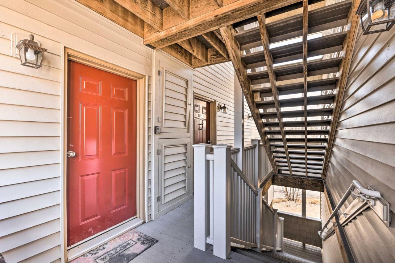 Mountain Condo With Views Near Hiking And Biking! Stowe Bagian luar foto