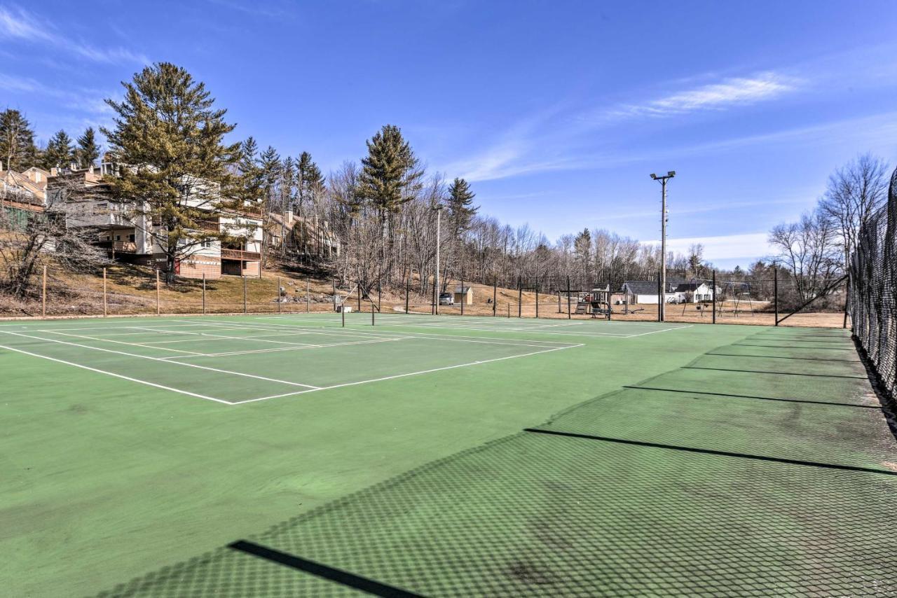 Mountain Condo With Views Near Hiking And Biking! Stowe Bagian luar foto